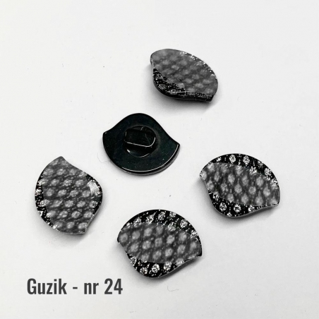 Guzik nr 24