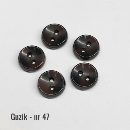 Guzik nr 47